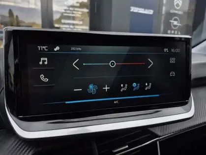 Photo 28 Peugeot 208 II PureTech 75 S&S Active 5 portes (sept. 2023) (co2 120)