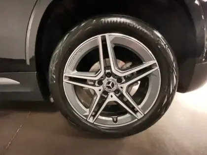 Photo 8 Mercedes GLA 200 d AMG Line