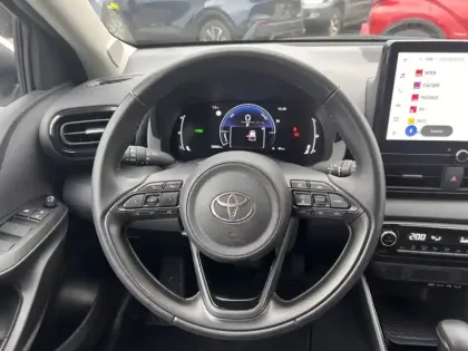 Photo 14 Toyota Yaris Hybride 116h Design