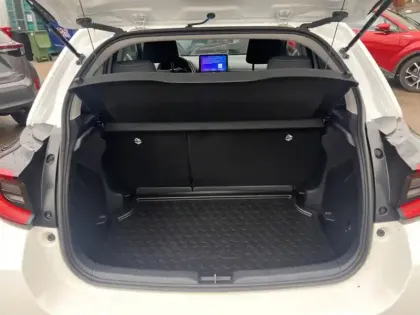 Photo 10 Toyota Yaris Hybride 116h Design