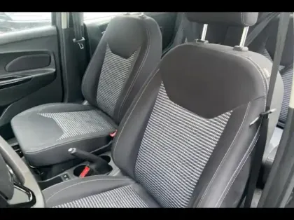 Photo 9 Ford Ka + 1.2 Ti-VCT 85ch S&S Ultimate