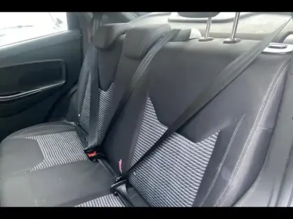 Photo 10 Ford Ka + 1.2 Ti-VCT 85ch S&S Ultimate