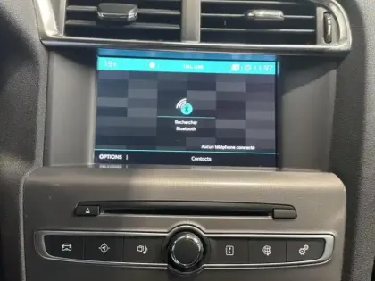 Photo 13 Citroën C4  1.2 110 Millenium GPS Radars Bluetooth