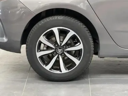 Photo 10 Citroën C4  1.2 110 Millenium GPS Radars Bluetooth