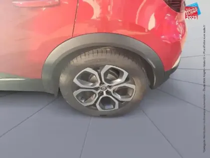 Photo 9 Renault Captur  1.3 TCe 140ch FAP Intens EDC -21 GPS Attelage