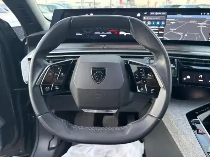 Photo 11 Peugeot 5008  Hybrid 145ch Allure e-DCS6