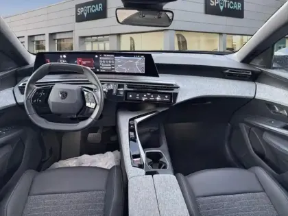 Photo 22 Peugeot 5008  Hybrid 145ch Allure e-DCS6