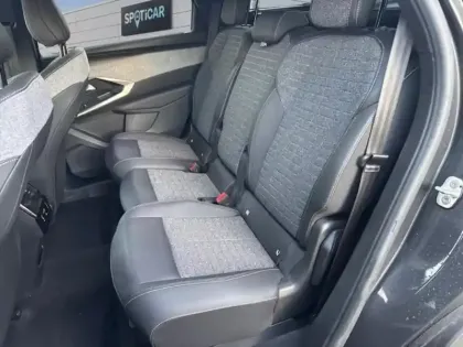 Photo 9 Peugeot 5008  Hybrid 145ch Allure e-DCS6