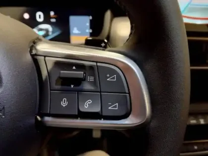 Photo 9 Jeep Avenger  1.2 Turbo T3 110ch MHEV Summit BVR6 eHybrid