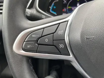 Photo 15 Renault Clio  1.6 E-Tech 140ch Business -21