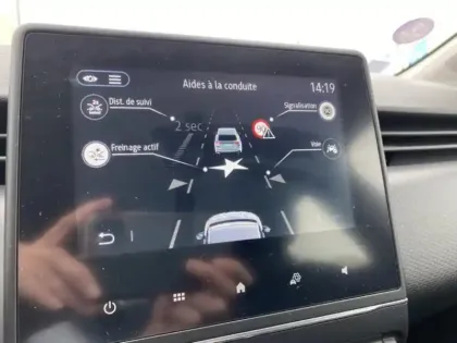 Photo 6 Renault Clio  1.6 E-Tech 140ch Business -21