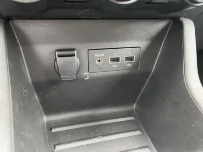 Photo 12 Renault Clio  1.6 E-Tech 140ch Business -21