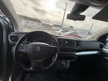 Photo 14 Peugeot Expert  Fg Standard 2.0 BlueHDi 180ch S&S Pack Sport EAT8