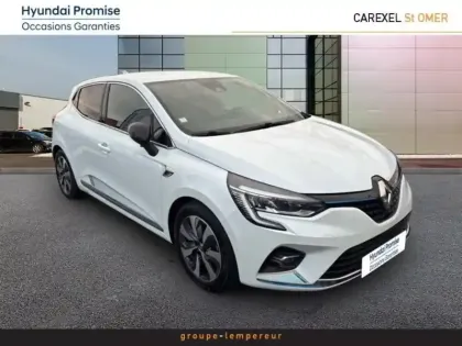 Photo 17 Renault Clio  1.6 E-Tech 140ch Première Edition