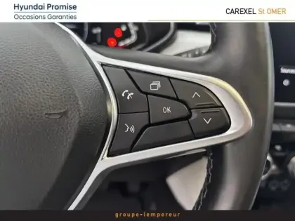 Photo 13 Renault Clio  1.6 E-Tech 140ch Première Edition