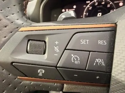 Photo 14 Cupra Leon  1.5 eTSI 150ch V DSG7