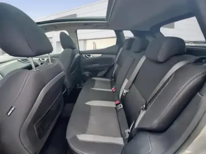 Photo 9 Nissan Qashqai  1.2 DIG-T 115ch N-Connecta Xtronic