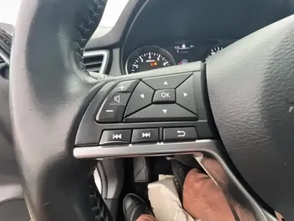 Photo 12 Nissan Qashqai  1.2 DIG-T 115ch N-Connecta Xtronic