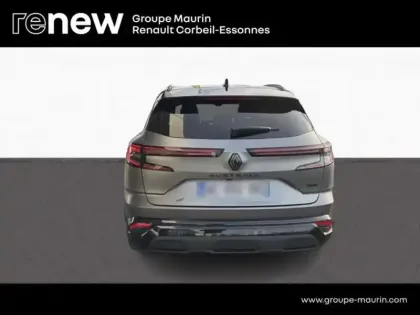 Photo 3 Renault Austral  1.2 E-Tech full hybrid 200ch Iconic esprit Alpine- 24