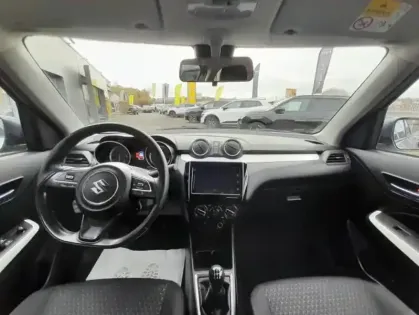 Photo 14 Suzuki Swift  1.2 Dualjet Hybrid 83ch Privilège