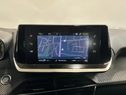 Photo 12 Peugeot 208  e- 136ch Style