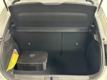 Photo 5 Peugeot 208  e- 136ch Style