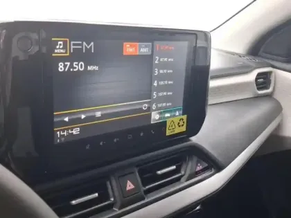 Photo 12 Suzuki Swift  1.2 Dualjet Hybrid 83ch Pack