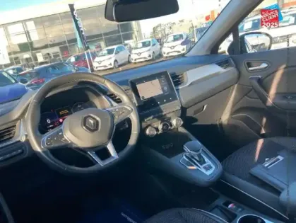 Photo 14 Renault Captur  1.6 E-Tech Plug-in 160ch Intens