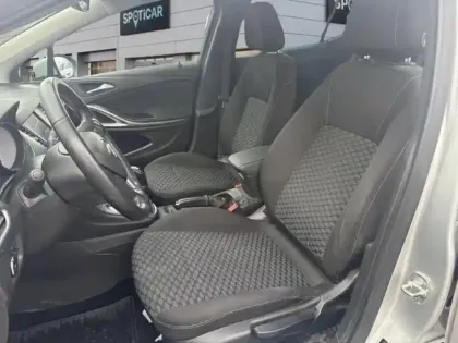 Photo 8 Opel Astra  1.2 Turbo 145ch Ultimate 8cv