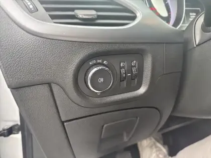 Photo 13 Opel Astra  1.2 Turbo 145ch Ultimate 8cv