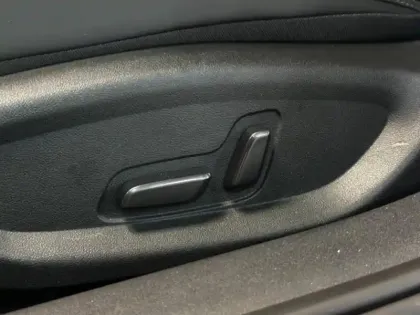 Photo 9 BYD Seal  6 Touring 1.5 DM-i 212ch Comfort Lite