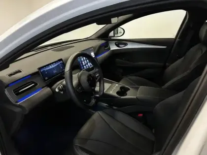 Photo 14 BYD Seal  6 Touring 1.5 DM-i 212ch Comfort Lite