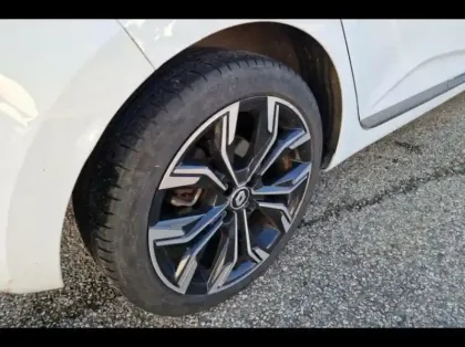 Photo 12 Renault Clio  1.3 TCe 140ch Intens -21N