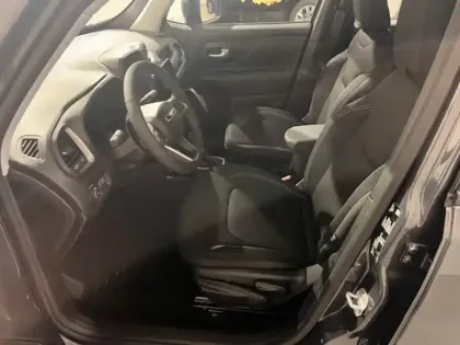 Photo 8 Jeep Renegade  1.5 Turbo T4 130ch MHEV BVR7