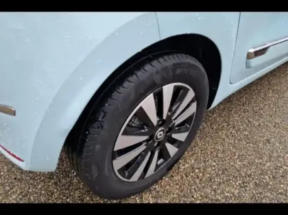 Photo 4 Renault Twingo  E-Tech Electric Techno R80 Achat Intégral