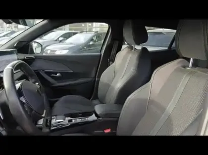 Photo 9 Peugeot 2008  1.5 BlueHDi 130ch S&S GT EAT8