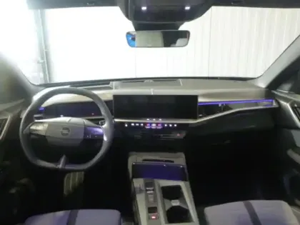 Photo 12 Opel Grandland  1.2 Turbo Hybrid 145ch GS e-DCT6