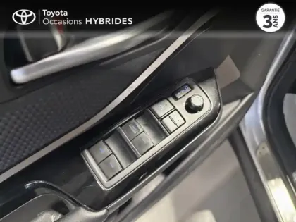 Photo 28 Toyota C-HR  122h Distinctive 2WD E-CVT MY22