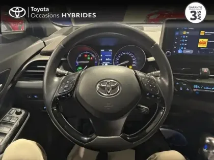 Photo 7 Toyota C-HR  122h Distinctive 2WD E-CVT MY22