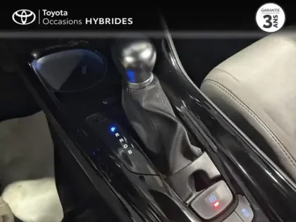 Photo 11 Toyota C-HR  122h Distinctive 2WD E-CVT MY22