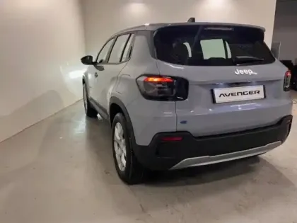 Photo 4 Jeep Avenger  Electrique 156ch 115kW Altitude