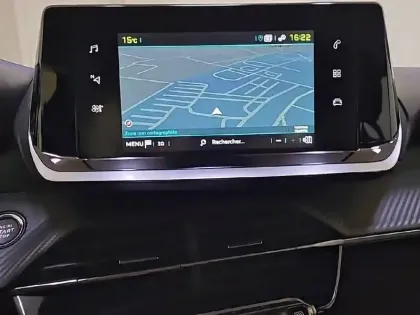 Photo 19 Peugeot 208  Electrique 50 kWh 136ch