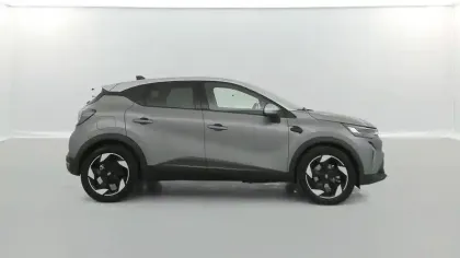 Photo 14 Renault Captur  E-Tech full hybrid 145 ch