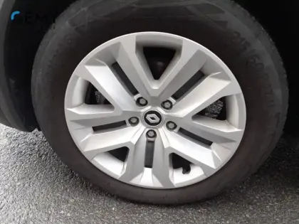 Photo 10 Renault Captur  E-Tech full hybrid 145 ch