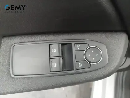 Photo 11 Renault Clio  TCe 90