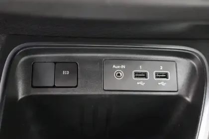 Photo 16 Renault Twingo  III E-Tech