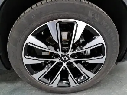 Photo 16 Renault Espace  E-Tech full hybrid 200 GSR2