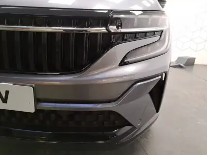 Photo 9 Renault Espace  E-Tech full hybrid 200 GSR2