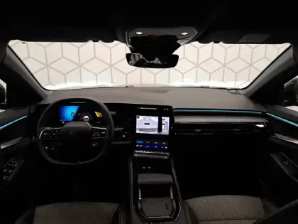 Photo 95 Renault Espace  E-Tech full hybrid 200 GSR2