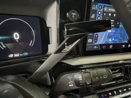 Photo 105 Nissan Micra Electrique 52kWh 150ch